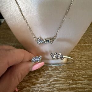 Kendra Scott Gunner Necklace and Matching Bracelet